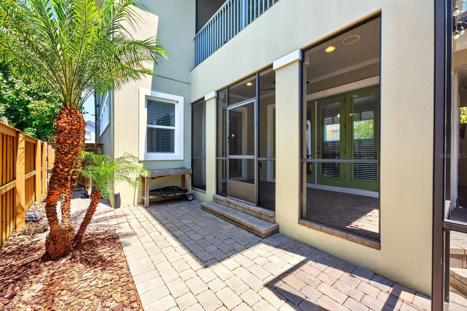 Fenced side yard. - 8130 LAUREATE BLVD, ORLANDO