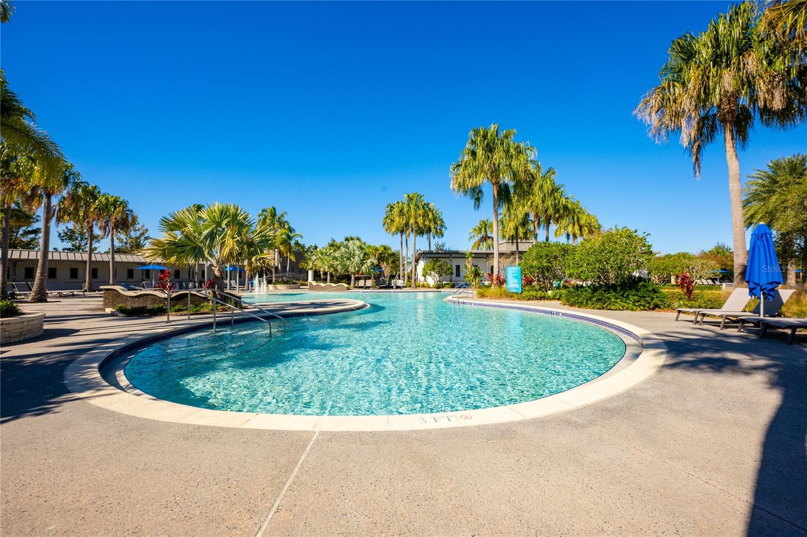 Resort style community pools to fit everyone's needs. - 8130 LAUREATE BLVD, ORLANDO