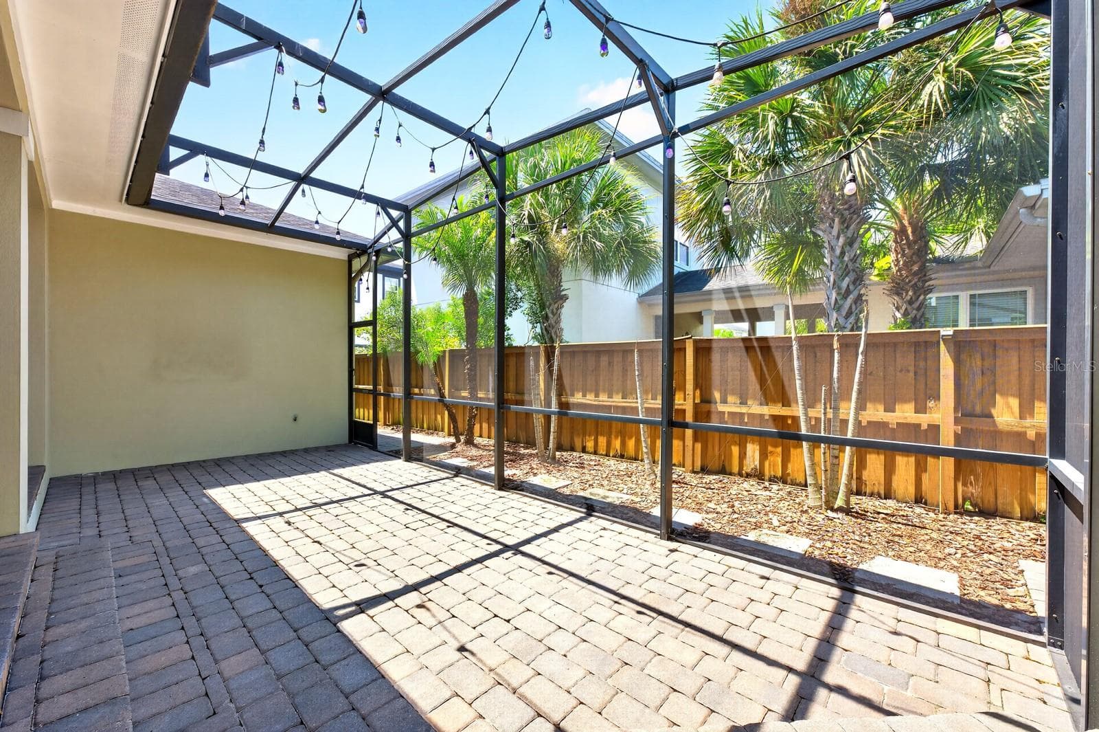 Extended screened lanai. - 8130 LAUREATE BLVD, ORLANDO