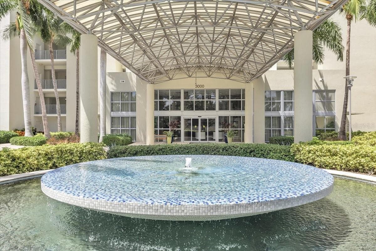 Condominium at 3000 OASIS GRAND BLVD #2802, FORT MYERS, photo 5 of 50