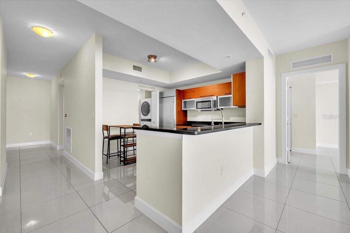 Condominium at 3000 OASIS GRAND BLVD #2802, FORT MYERS, photo 12 of 50