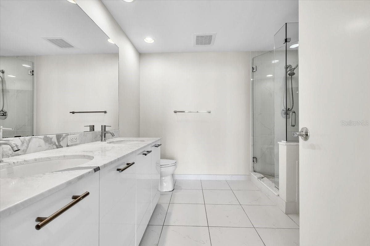 Condominium at 3000 OASIS GRAND BLVD #2802, FORT MYERS, photo 23 of 50