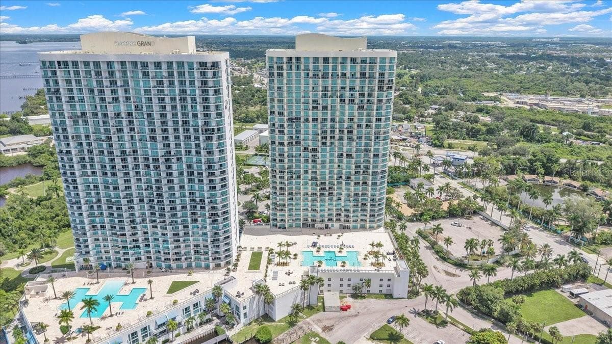 Condominium at 3000 OASIS GRAND BLVD #2802, FORT MYERS, photo 40 of 50