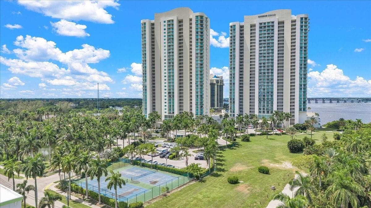 Condominium at 3000 OASIS GRAND BLVD #2802, FORT MYERS, photo 42 of 50