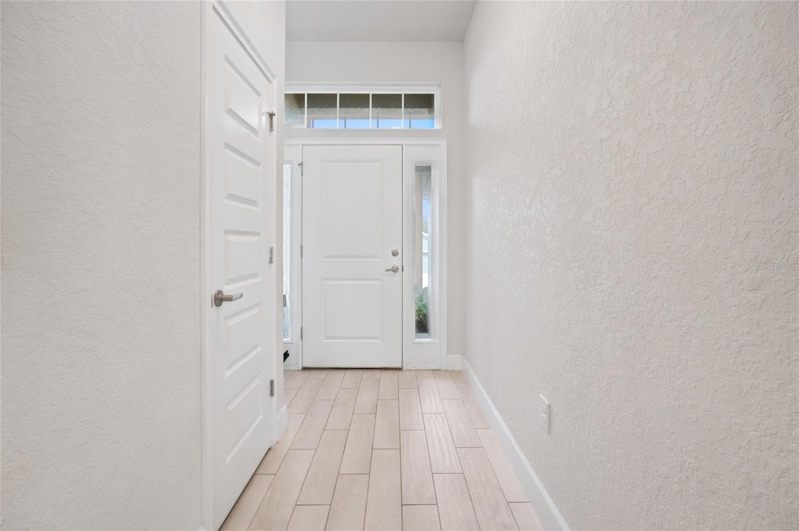Single Family Residence at 4427 NW 2ND CT, OCALA, photo 6 of 33