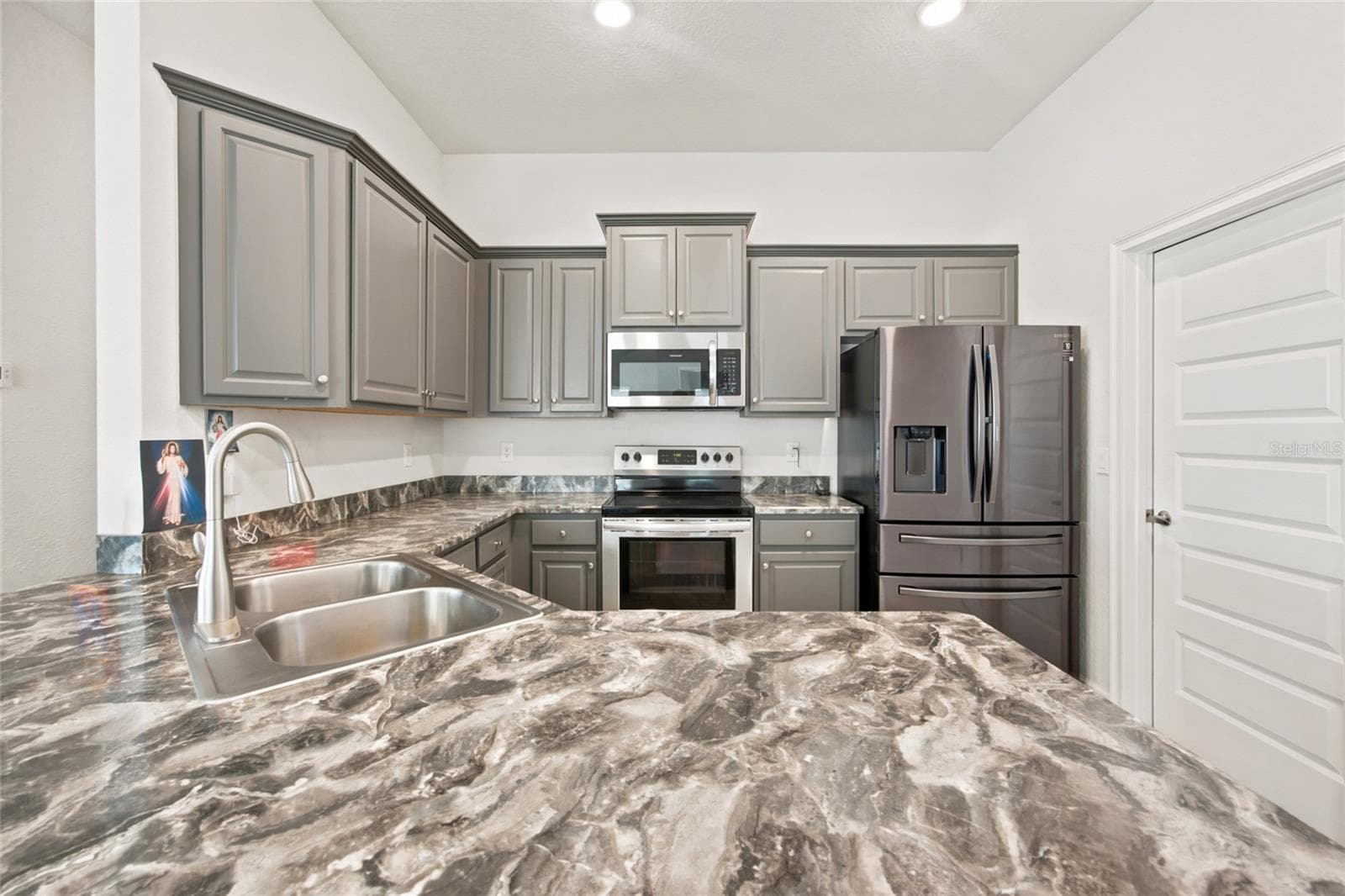 Single Family Residence at 4427 NW 2ND CT, OCALA, photo 9 of 33