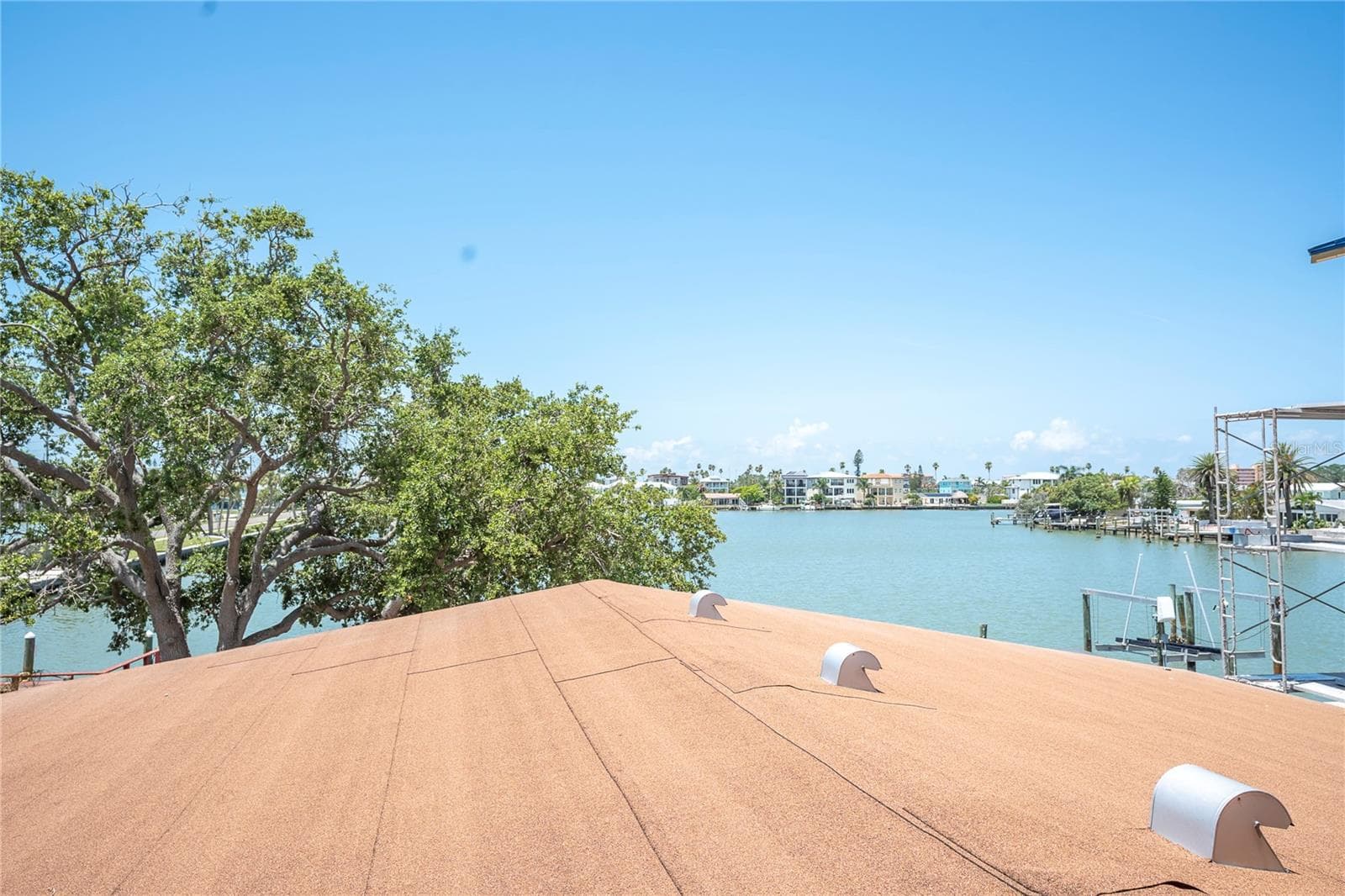 Primary Suite balcony-sunsets and fireworks - 16102 4TH ST E, REDINGTON BEACH