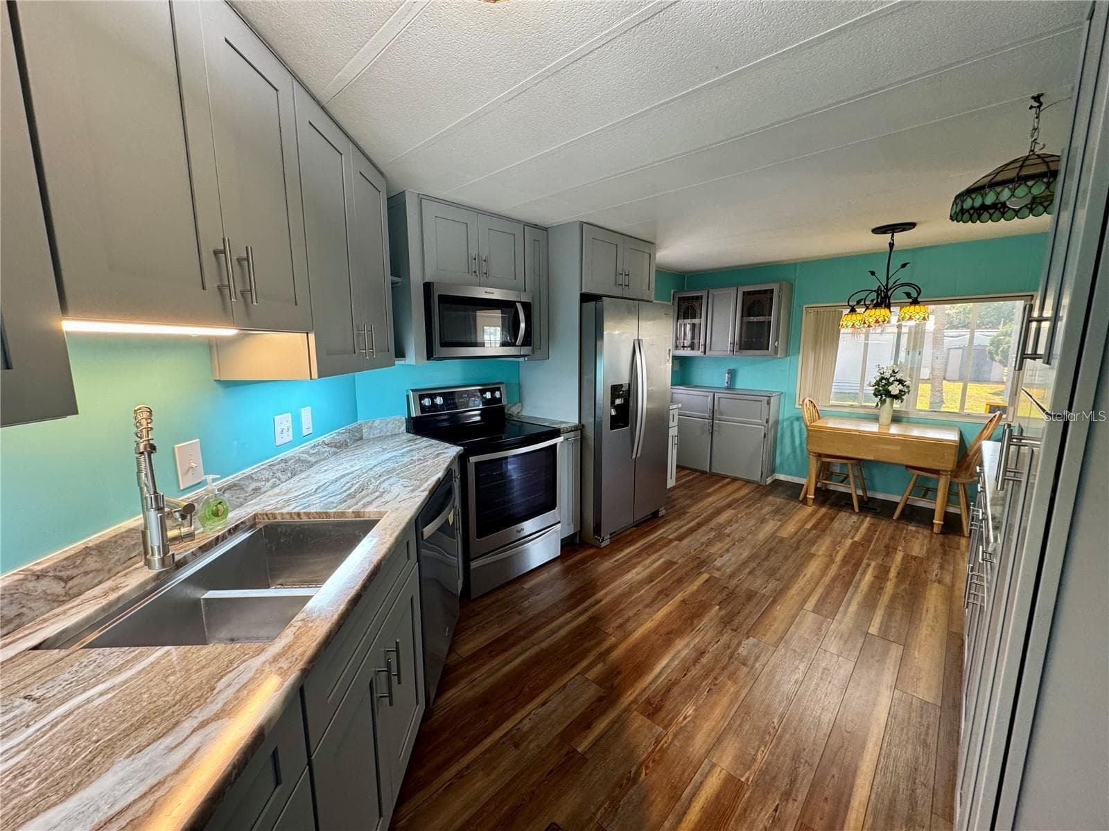 Mobile Home at 751 TRACI DR, LEESBURG, photo 5 of 23