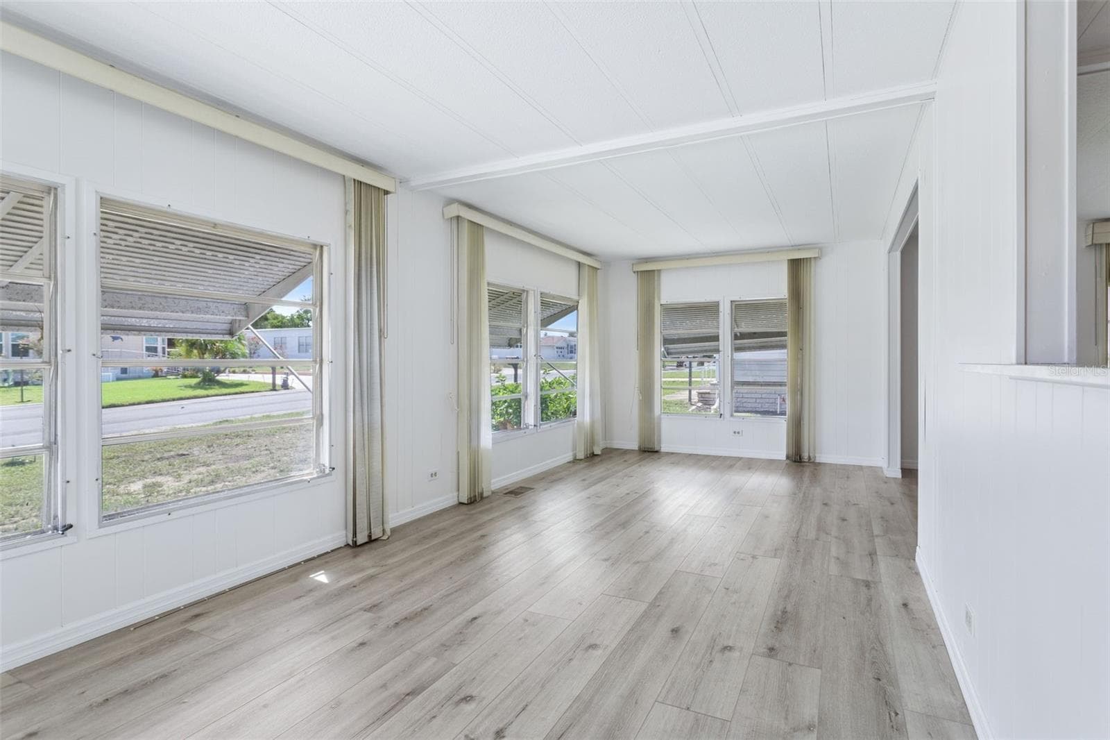 Mobile Home at 55 LEXINGTON CT #12, PALM HARBOR, photo 15 of 54