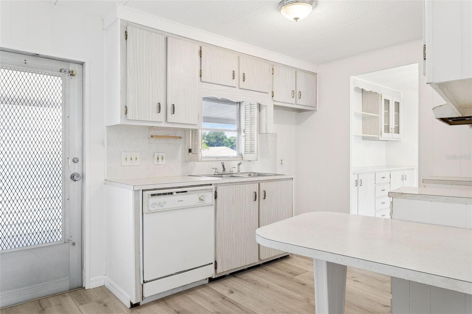 Mobile Home at 55 LEXINGTON CT #12, PALM HARBOR, photo 17 of 54