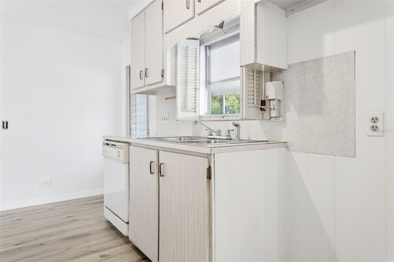 Mobile Home at 55 LEXINGTON CT #12, PALM HARBOR, photo 19 of 54