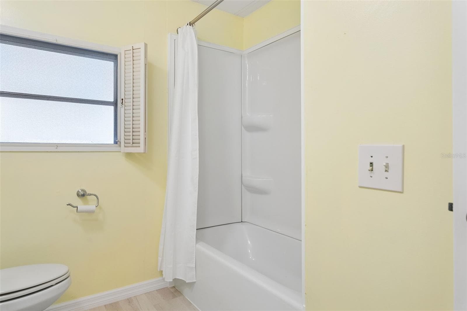 Mobile Home at 55 LEXINGTON CT #12, PALM HARBOR, photo 22 of 54