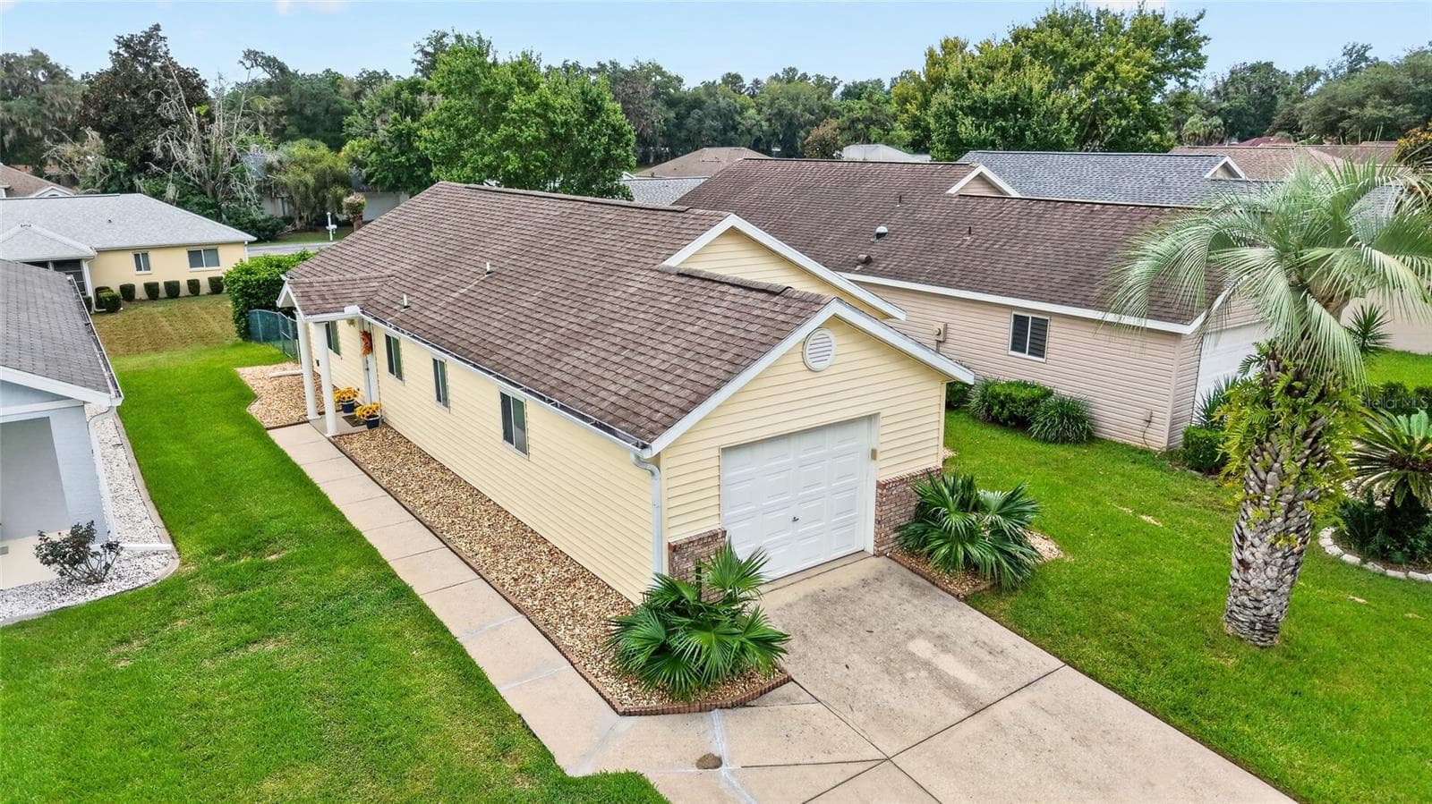 Single Family Residence at 1921 NW 50TH CIR, OCALA, photo 4 of 56
