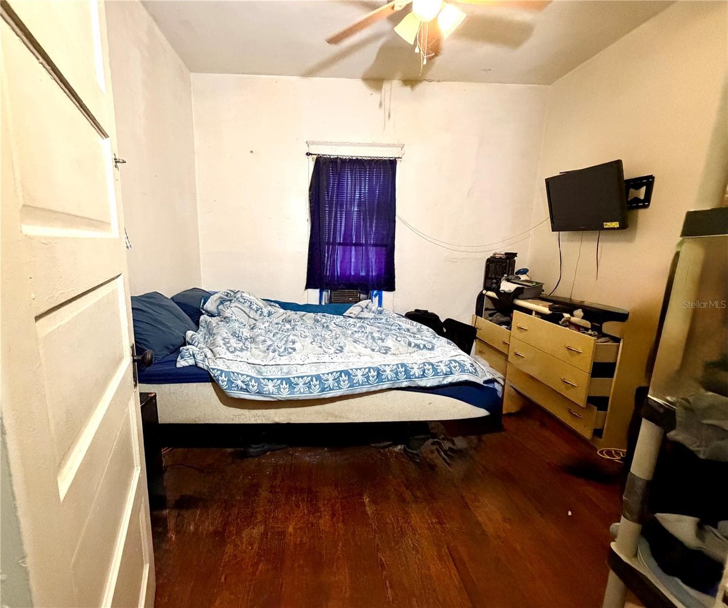 Single Family Residence at 209 AVENUE C NE, WINTER HAVEN, photo 6 of 17