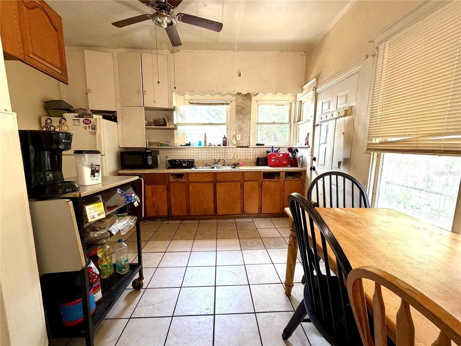 Single Family Residence at 209 AVENUE C NE, WINTER HAVEN, photo 11 of 17