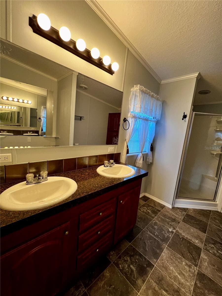 Manufactured Home at 113 SABRINA LN, PALATKA, photo 7 of 23