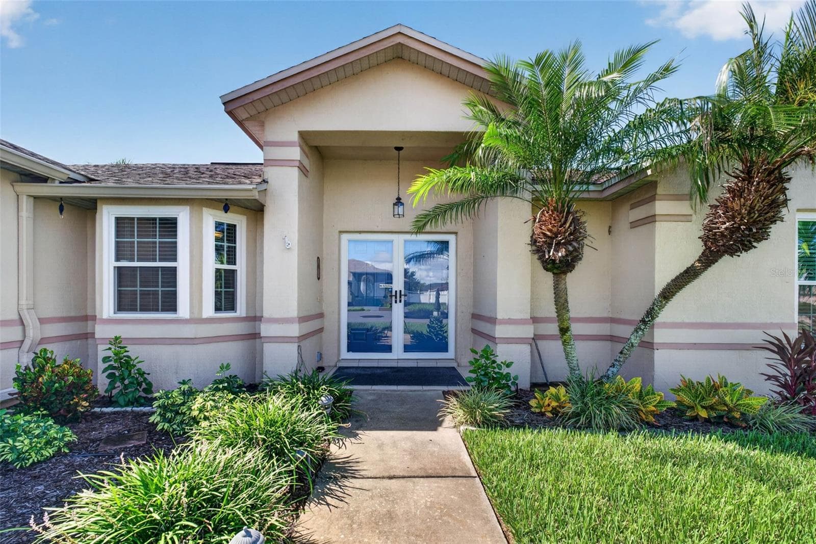 Single Family Residence at 706 HIGHLAND CREST LOOP, LAKE WALES, photo 2 of 49