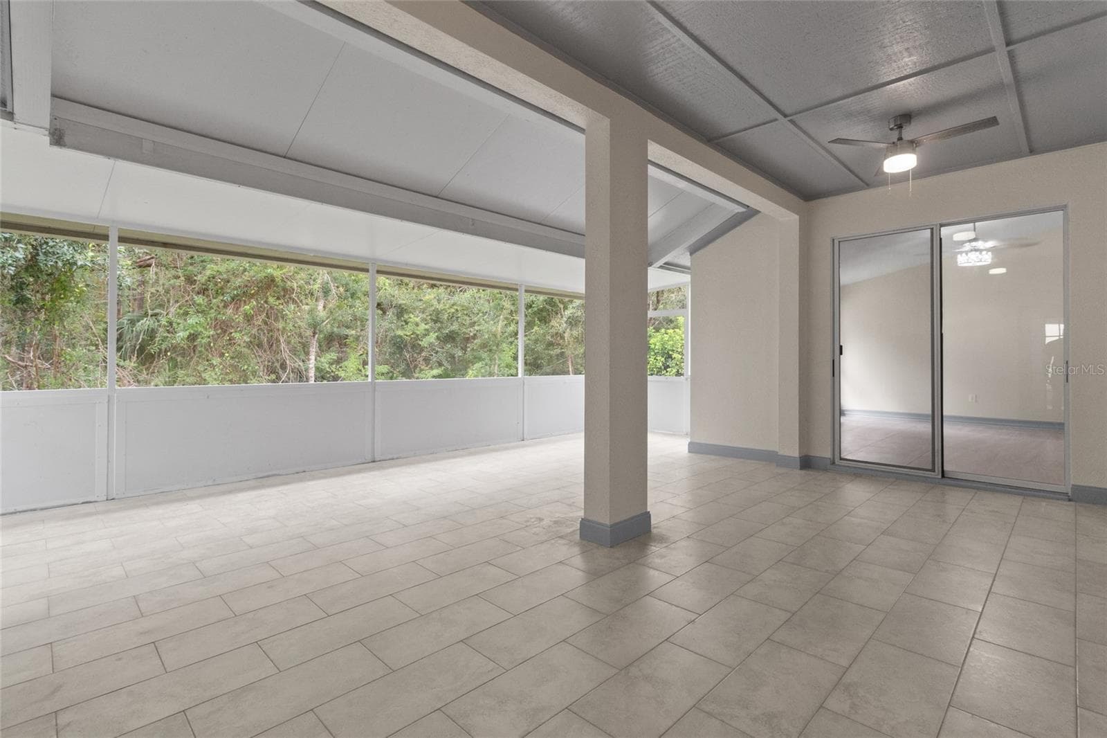 Single Family Residence at 10217 TIMBERLAND POINT DR, TAMPA, photo 15 of 44