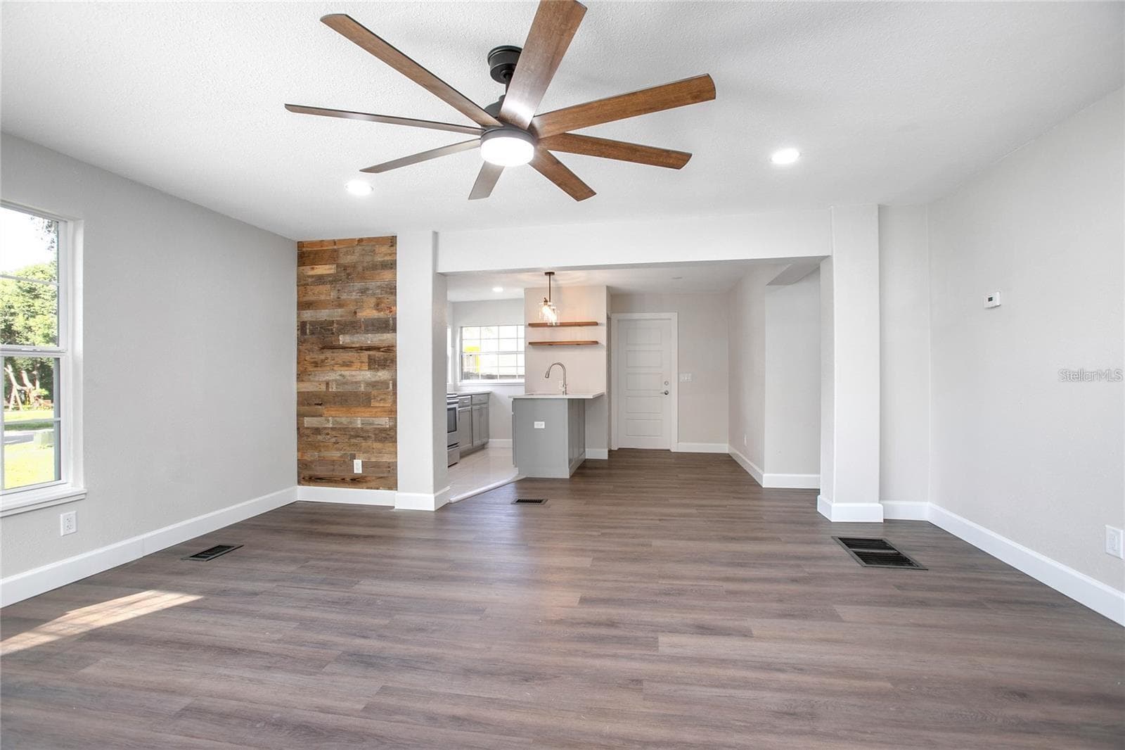 Single Family Residence at 1014 TALTON AVE, DELAND, photo 6 of 23