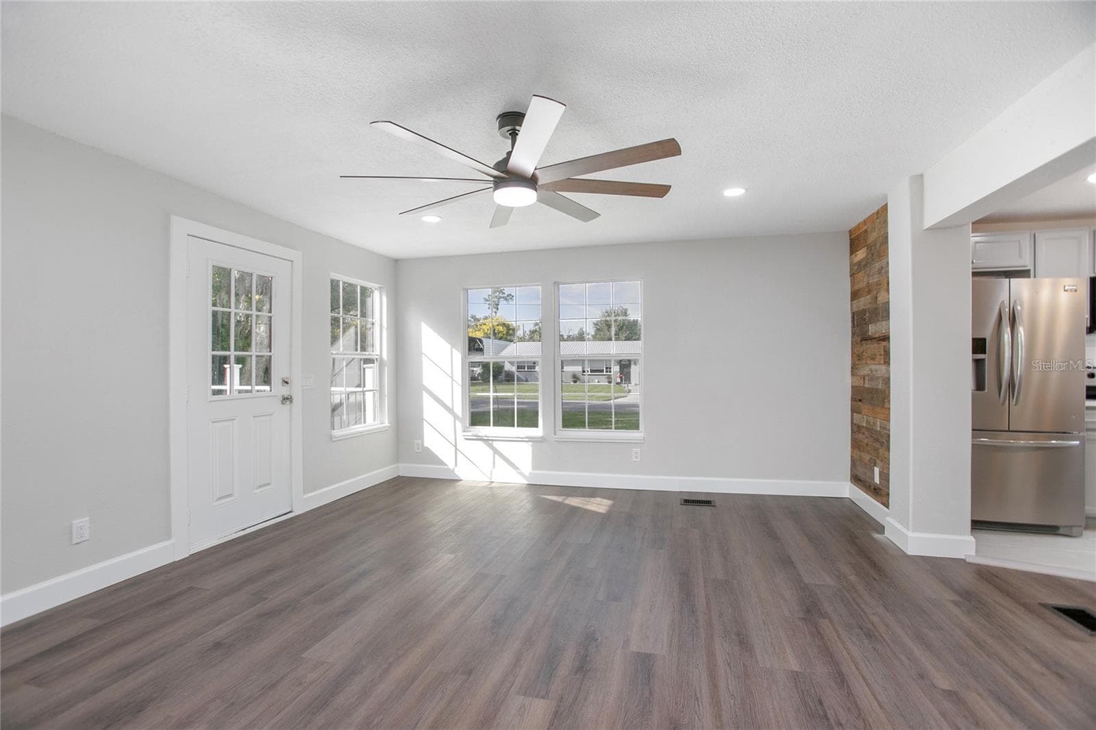 Single Family Residence at 1014 TALTON AVE, DELAND, photo 7 of 23