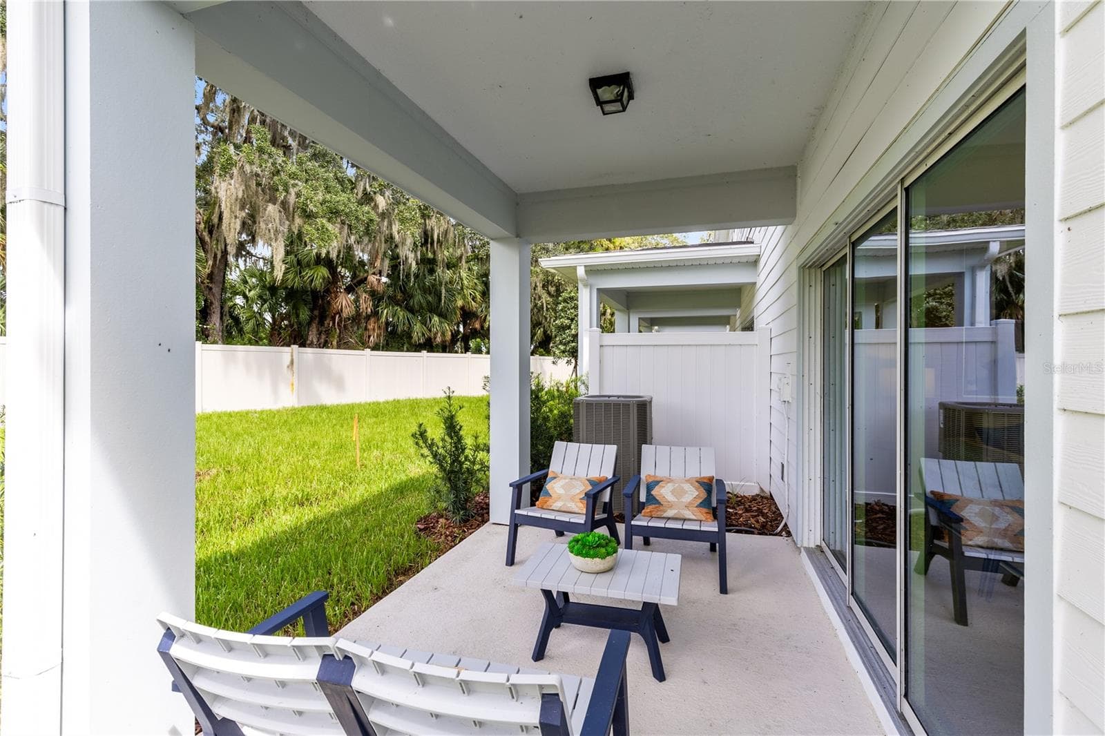 Model Home Design Only. Pictures and furnishings are for illustrative purposes only. Elevations, colors and options may vary. Furniture is for model home staging only. - 5114 MORNING DEW LANE, WEST MELBOURNE