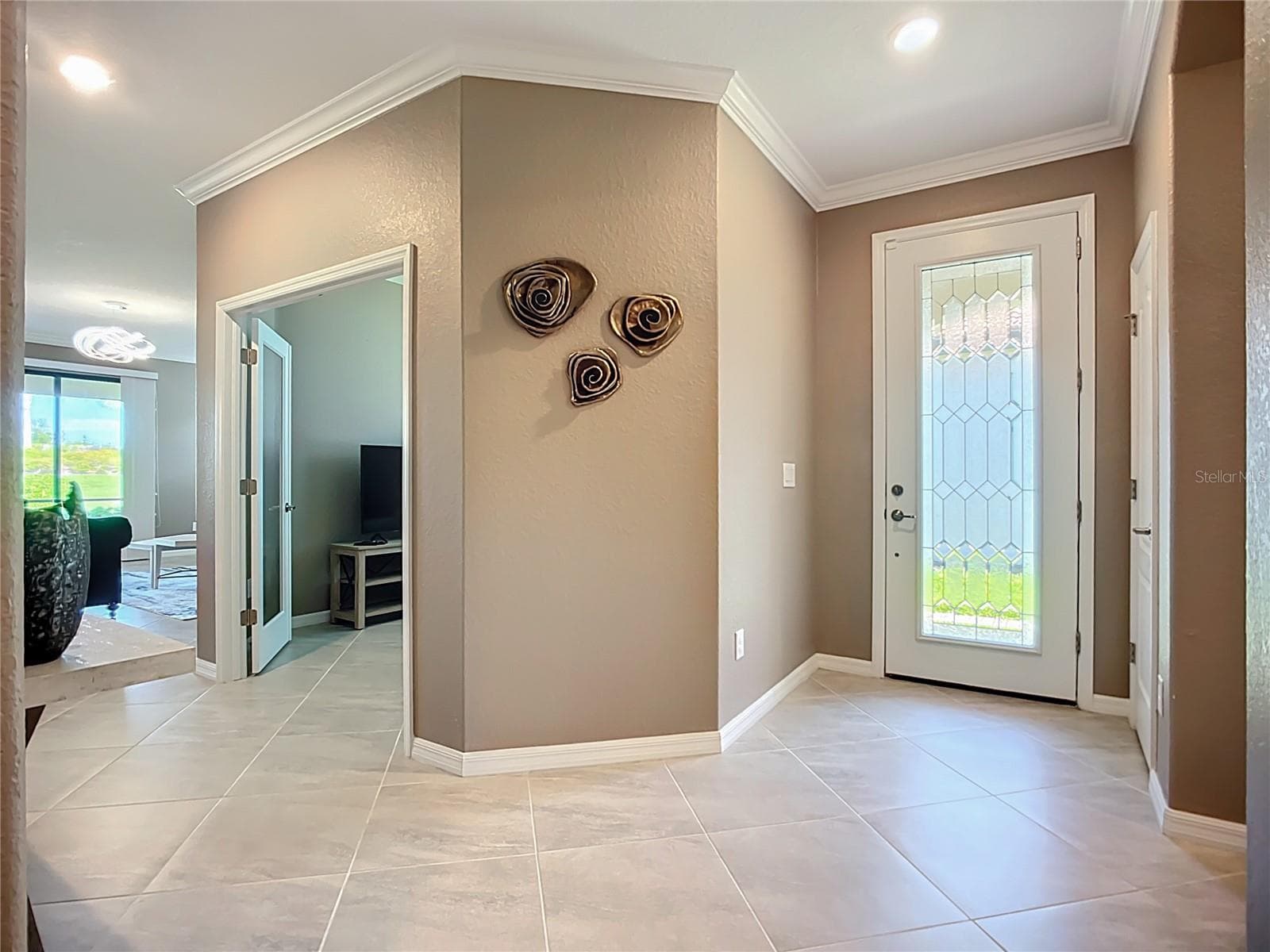 Single Family Residence at 24137 SPARTINA DR, VENICE, photo 3 of 28