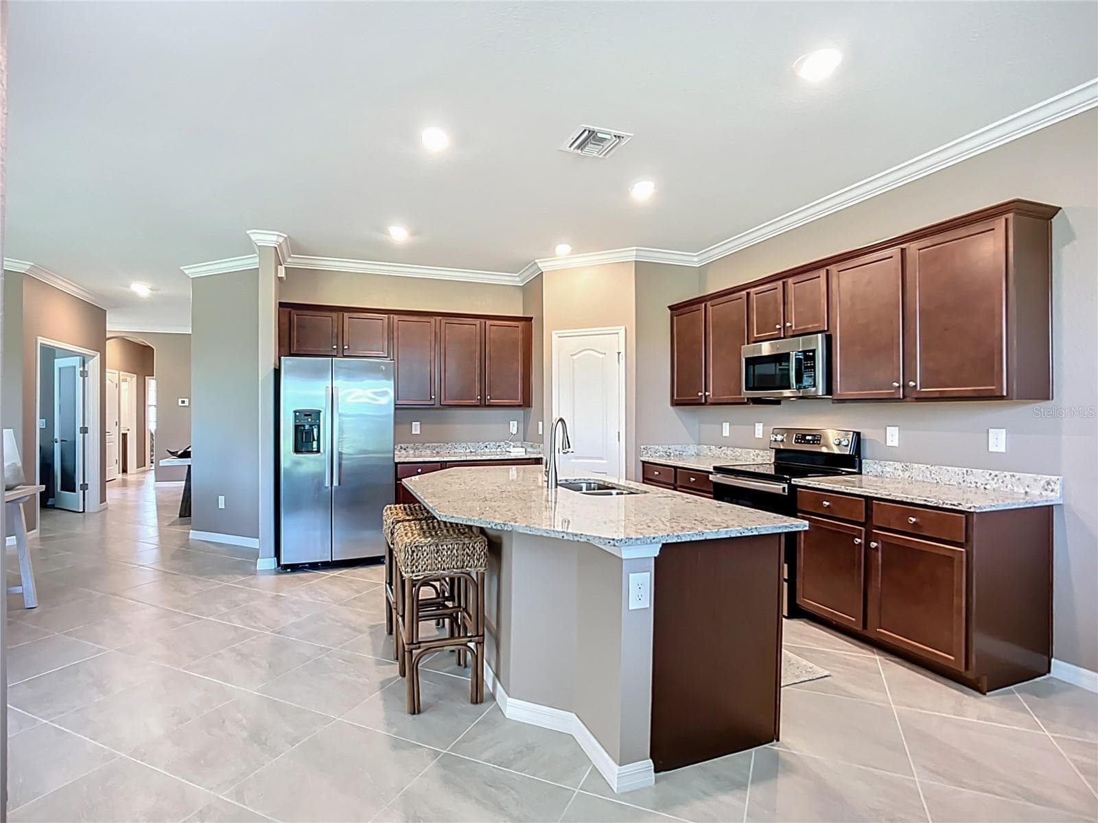 Single Family Residence at 24137 SPARTINA DR, VENICE, photo 9 of 28