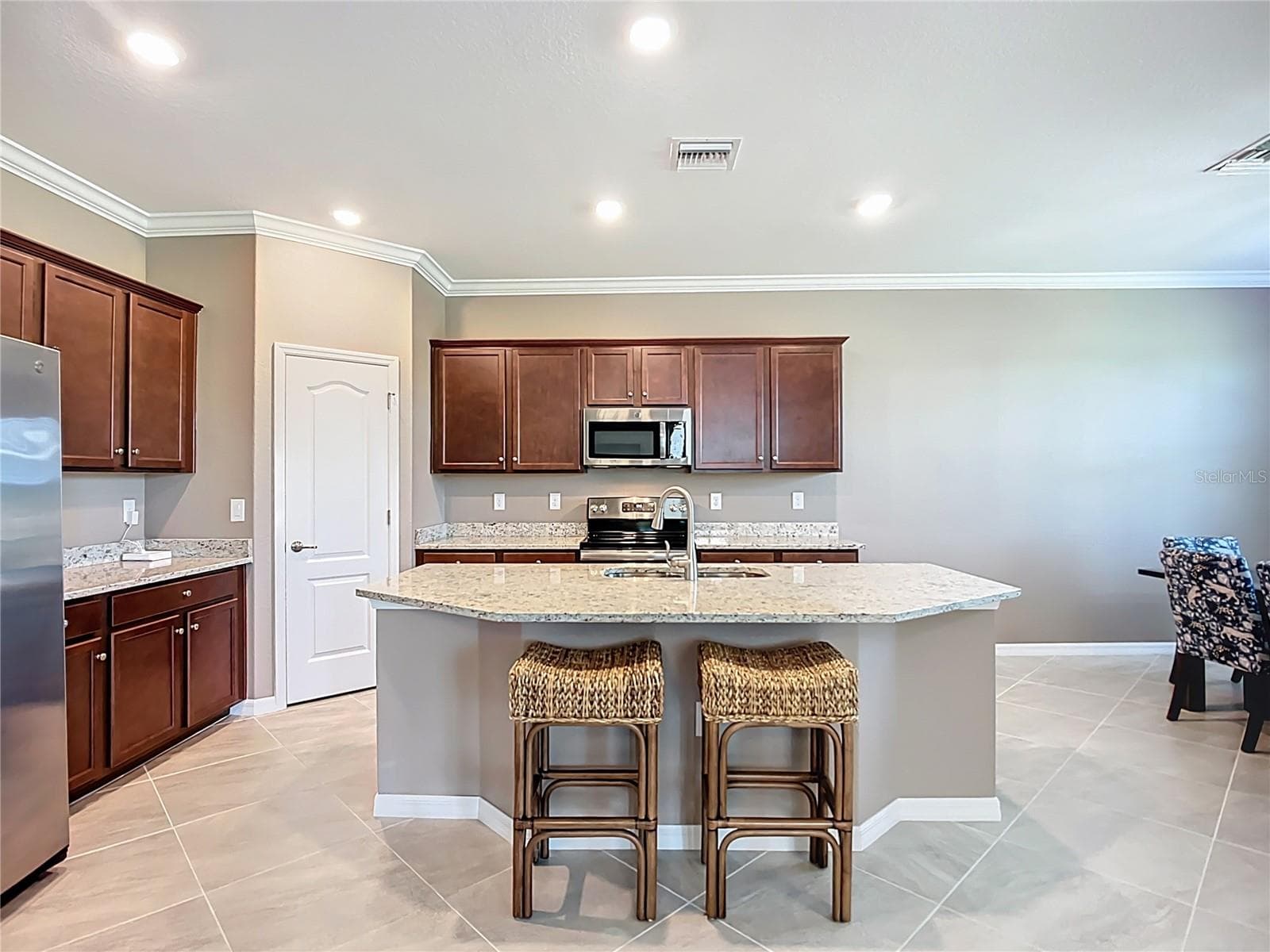 Single Family Residence at 24137 SPARTINA DR, VENICE, photo 11 of 28
