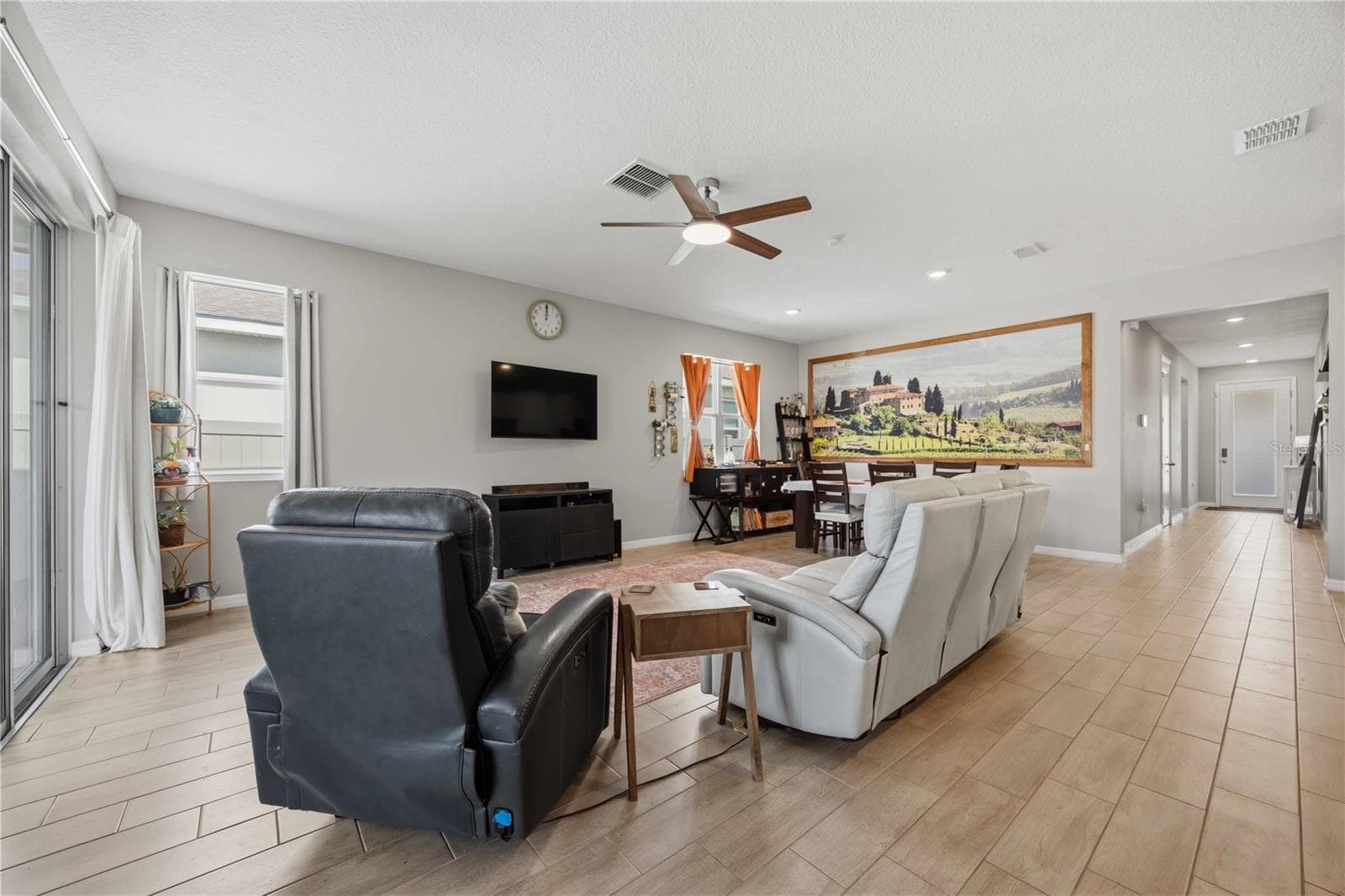 Single Family Residence at 987 GRIFFON AVE, LAKE ALFRED, photo 8 of 40