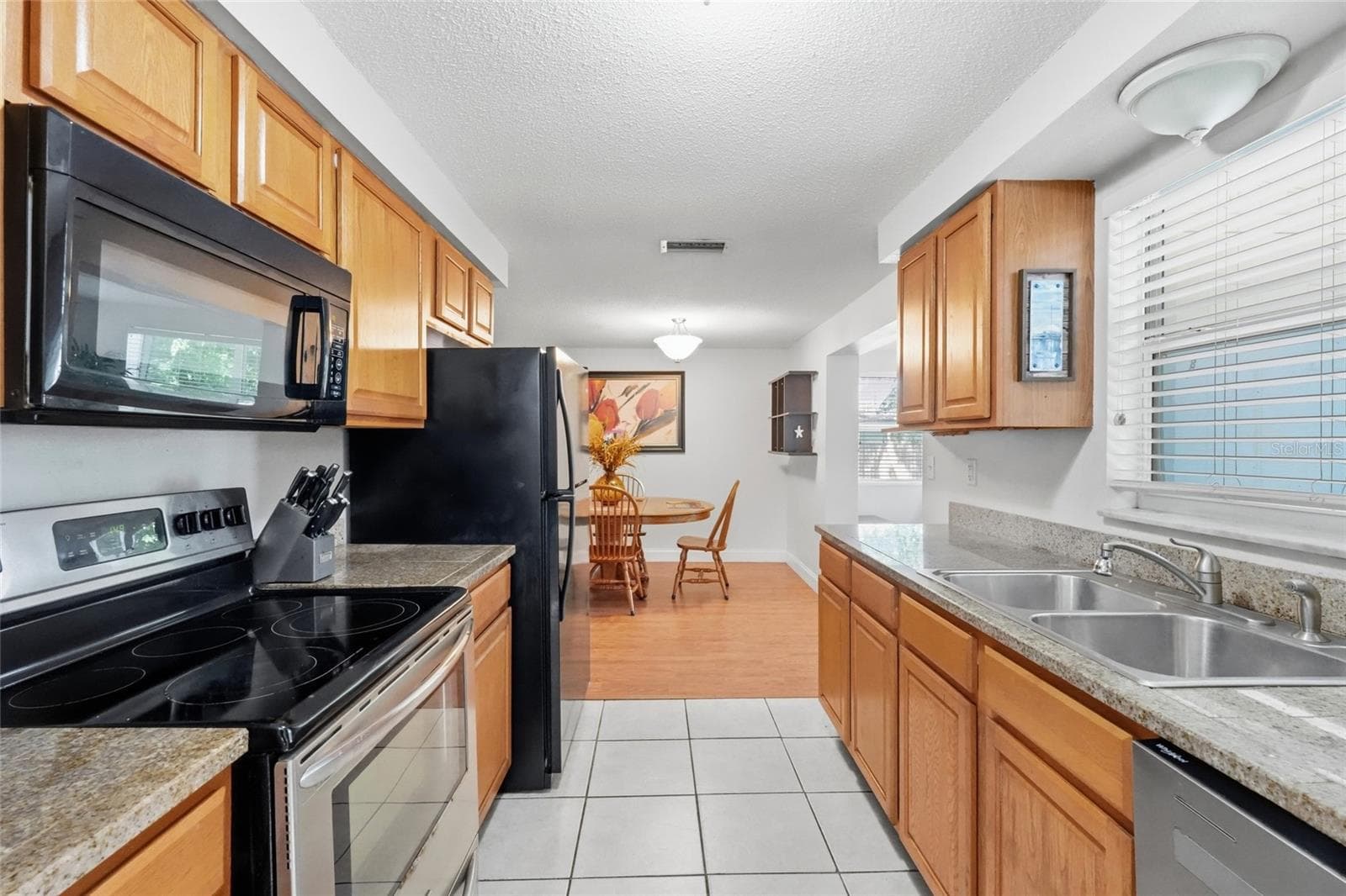 Single Family Residence at 5008 27TH AVE W, BRADENTON, photo 11 of 57