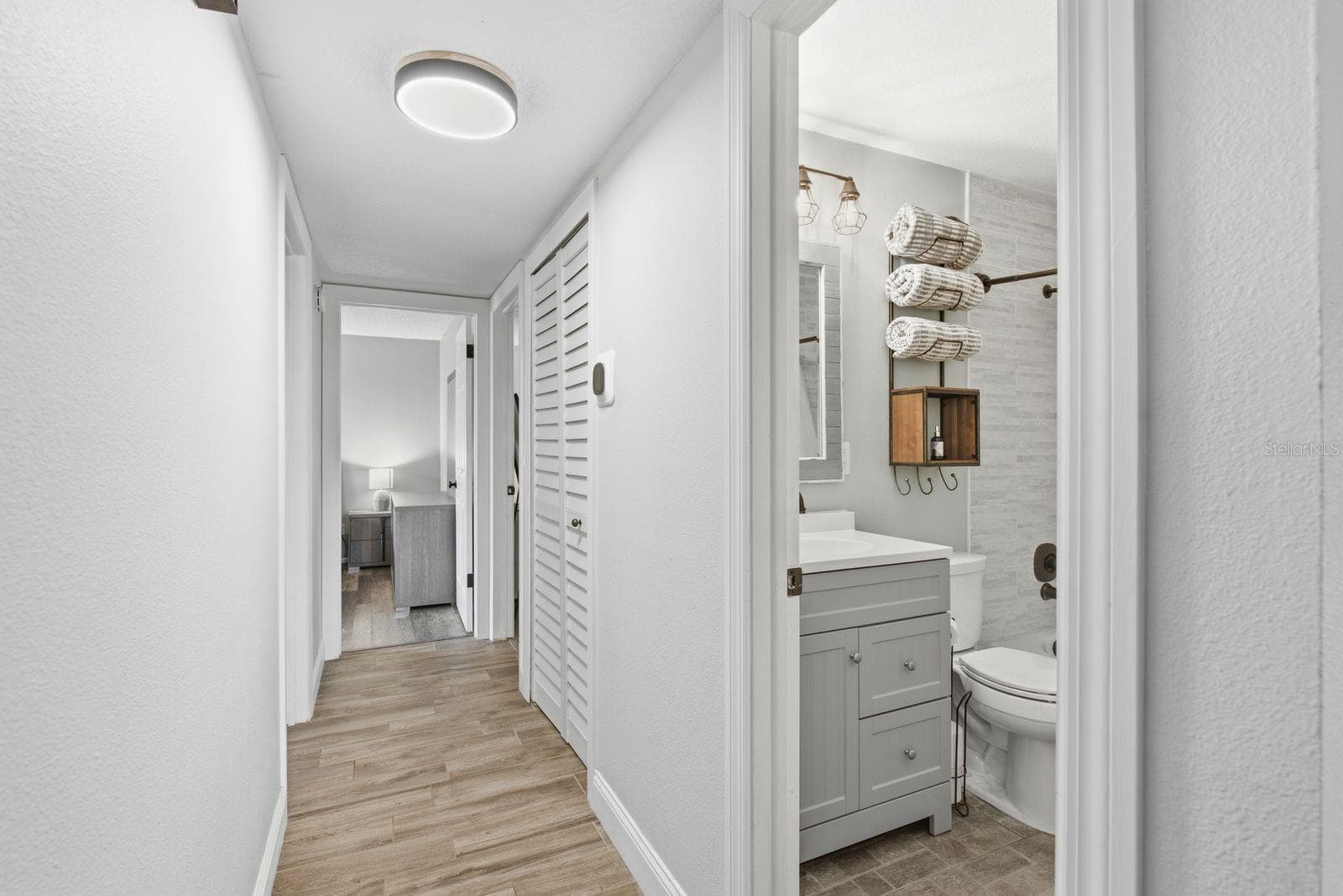 Fresh, bright and beautifully finished. - 12620 115TH ST, LARGO