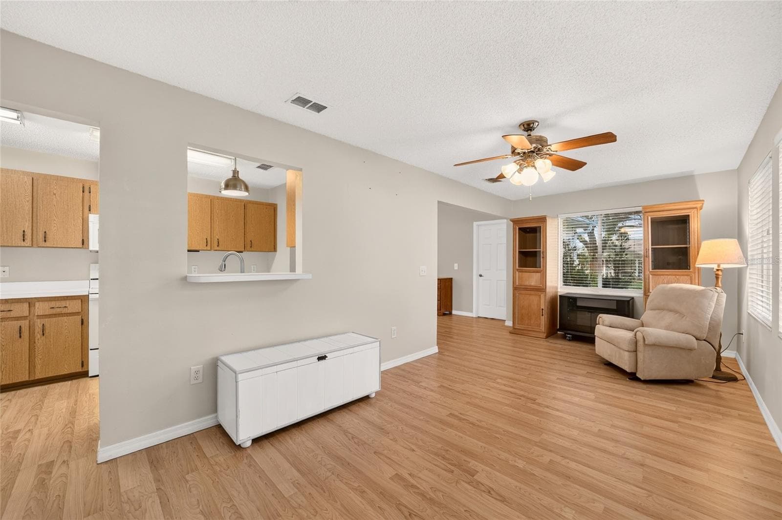 family room - 8661 SW 65TH TER, OCALA