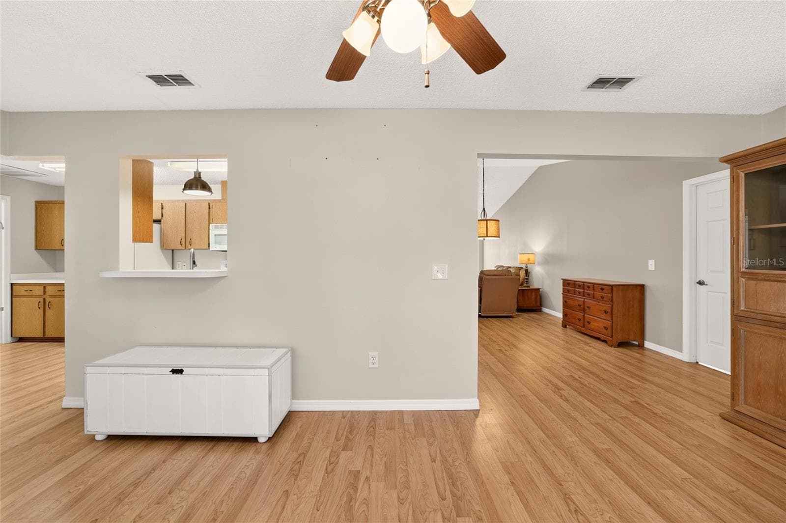 family room - 8661 SW 65TH TER, OCALA
