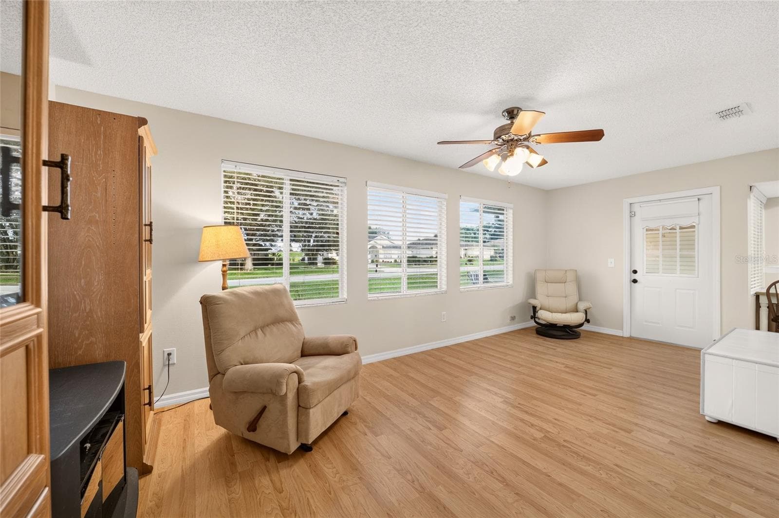 family room - 8661 SW 65TH TER, OCALA