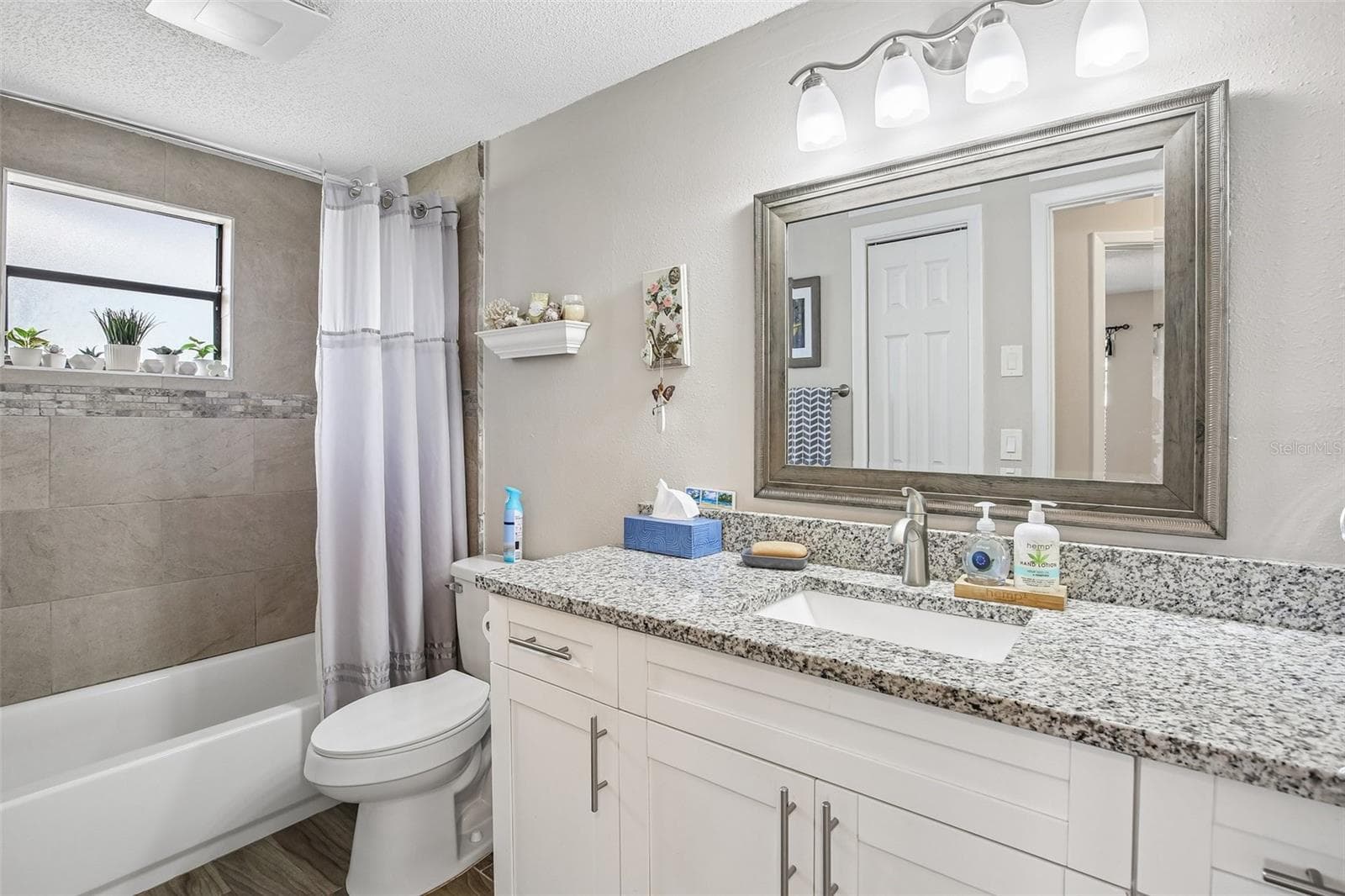 Single Family Residence at 12630 CEDAR RIDGE DR, HUDSON, photo 21 of 34