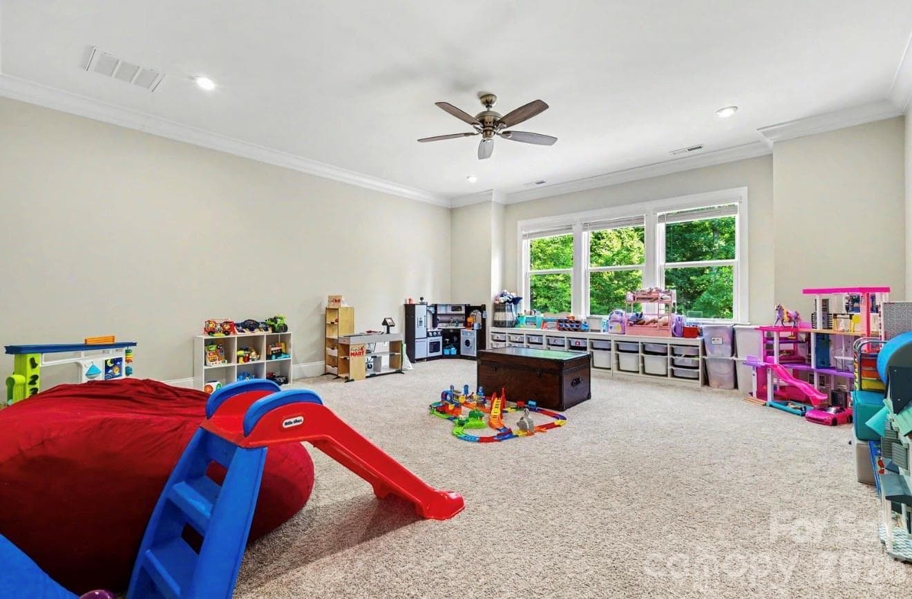 Single Family Residence at 113 Cross Current Lane, Belmont, photo 33 of 46