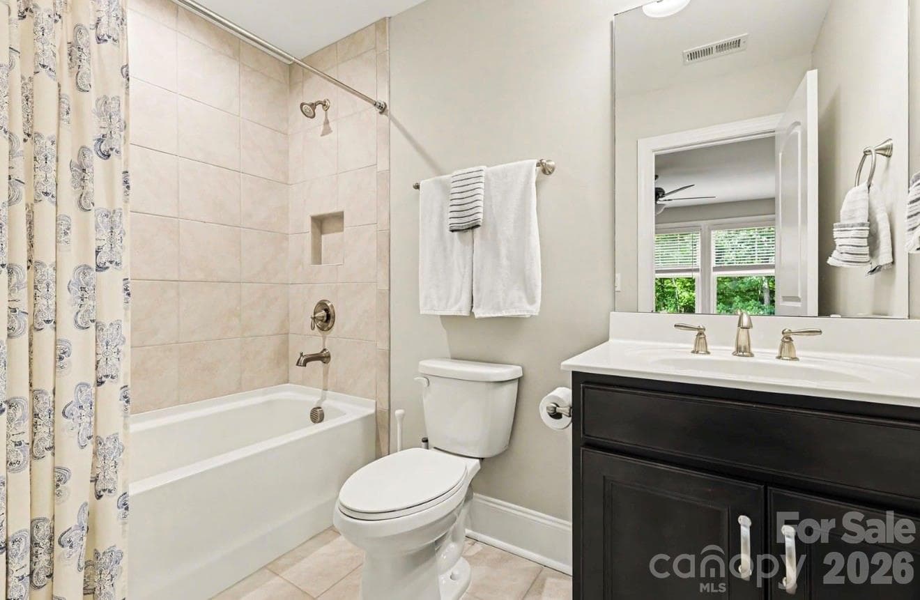 Single Family Residence at 113 Cross Current Lane, Belmont, photo 36 of 46