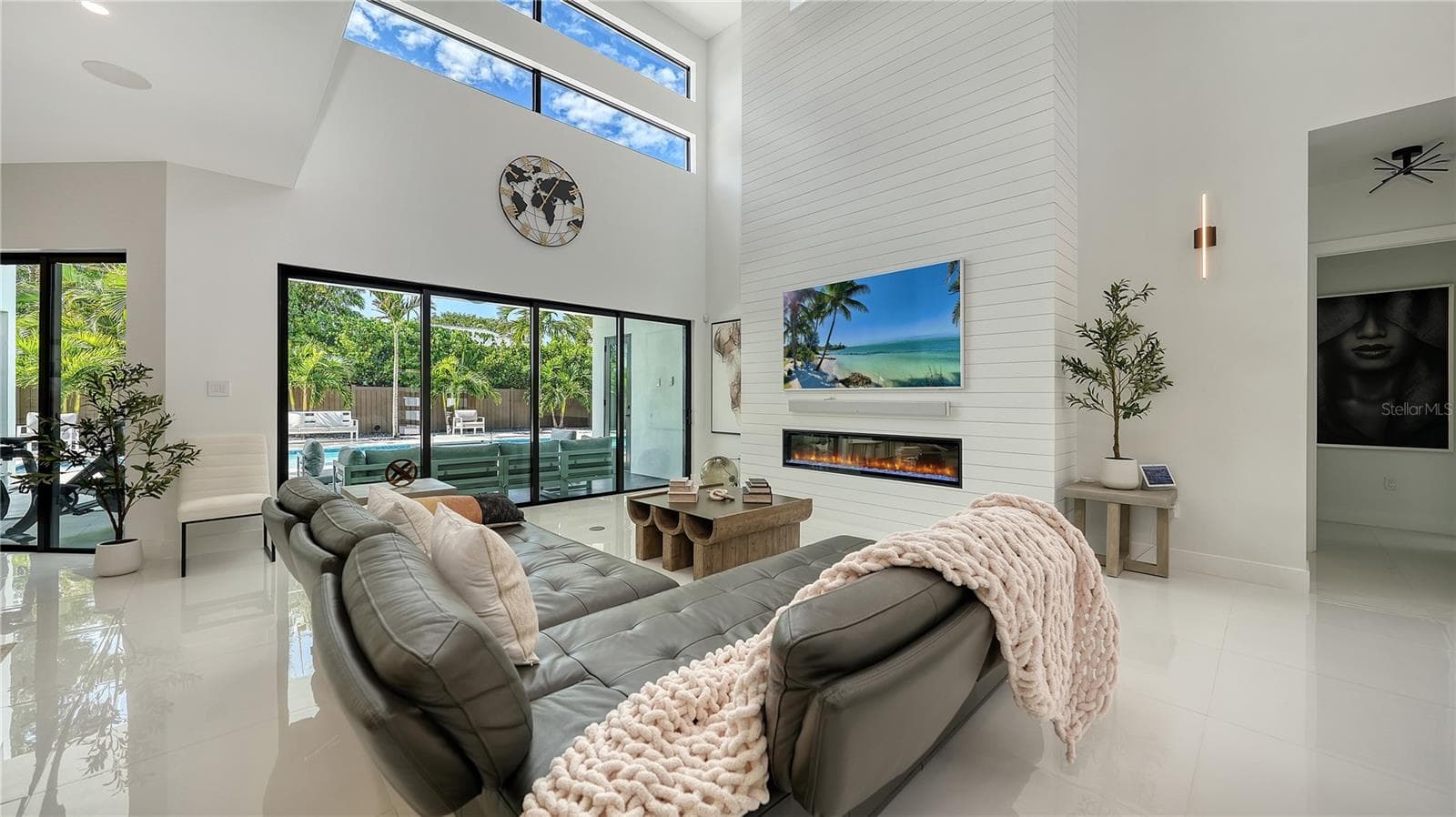 Single Family Residence at 1960 BOYCE ST, SARASOTA, photo 9 of 61