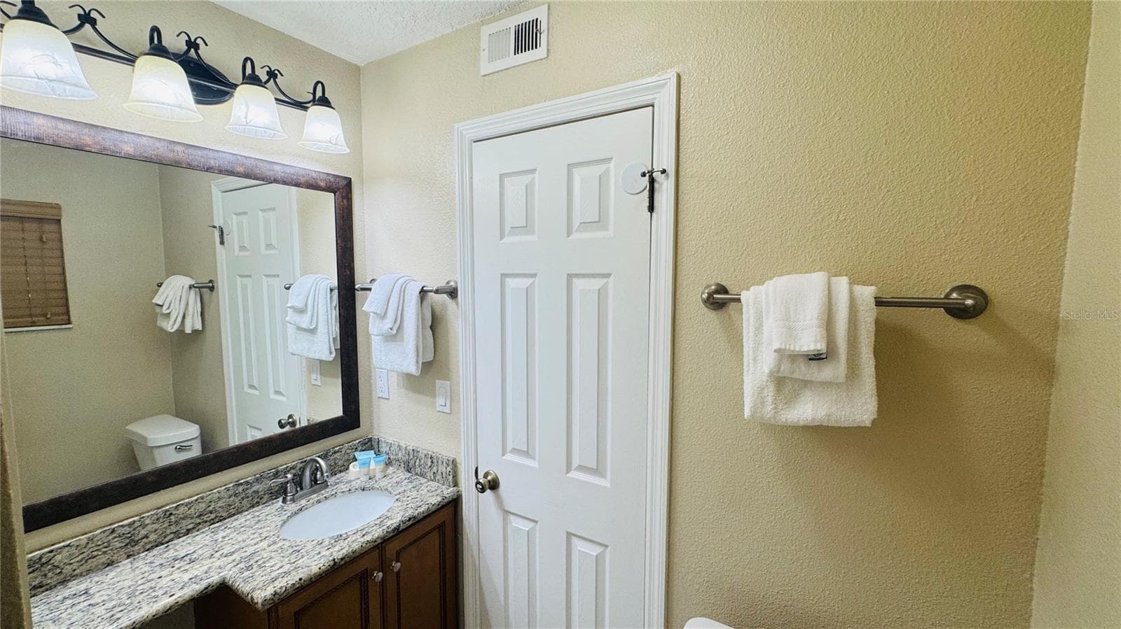 Single Family Residence at 1125 SPACEPORT CT, KISSIMMEE, photo 5 of 22