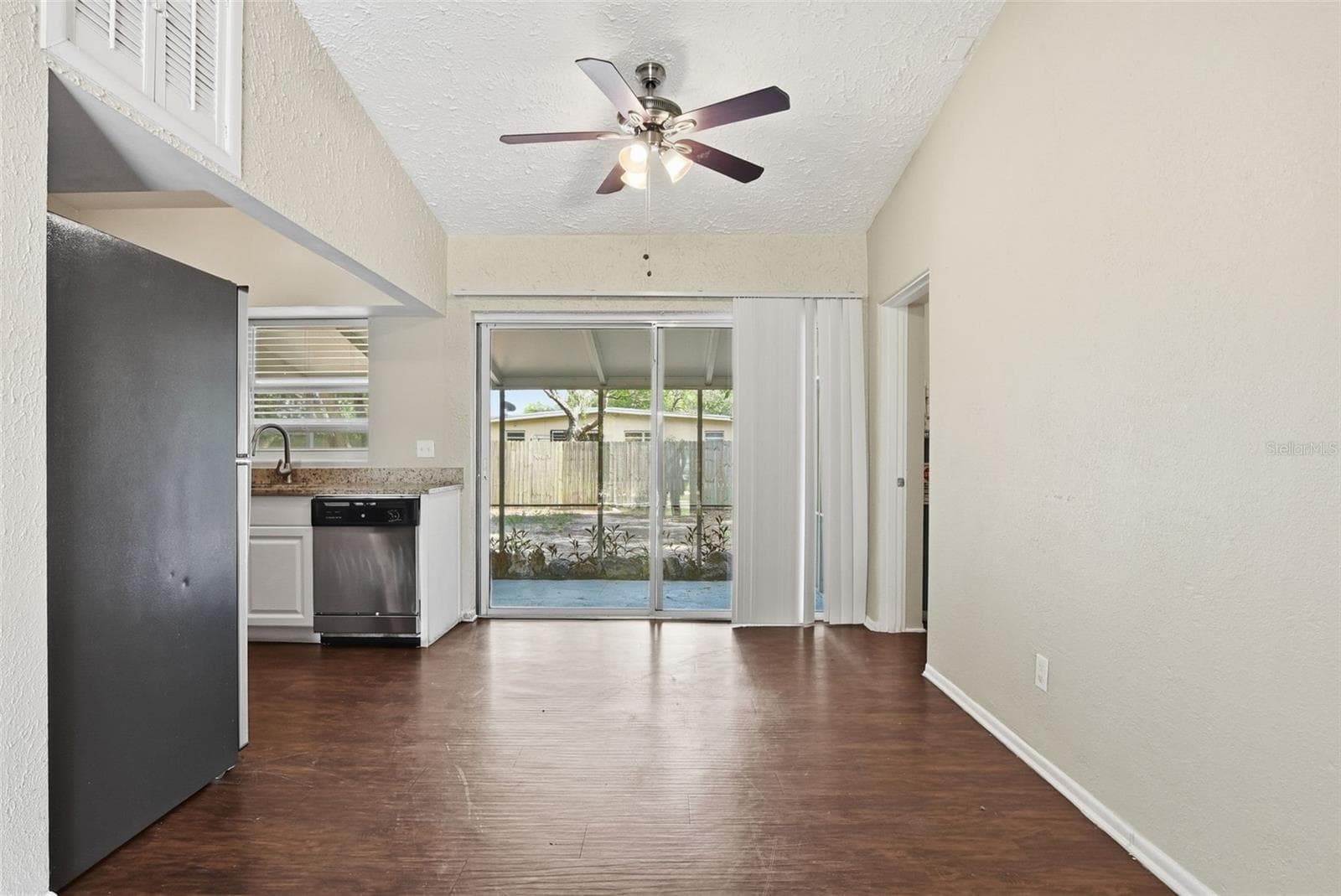 Single Family Residence at 5312 COVENTRY DR, ORLANDO, photo 11 of 38