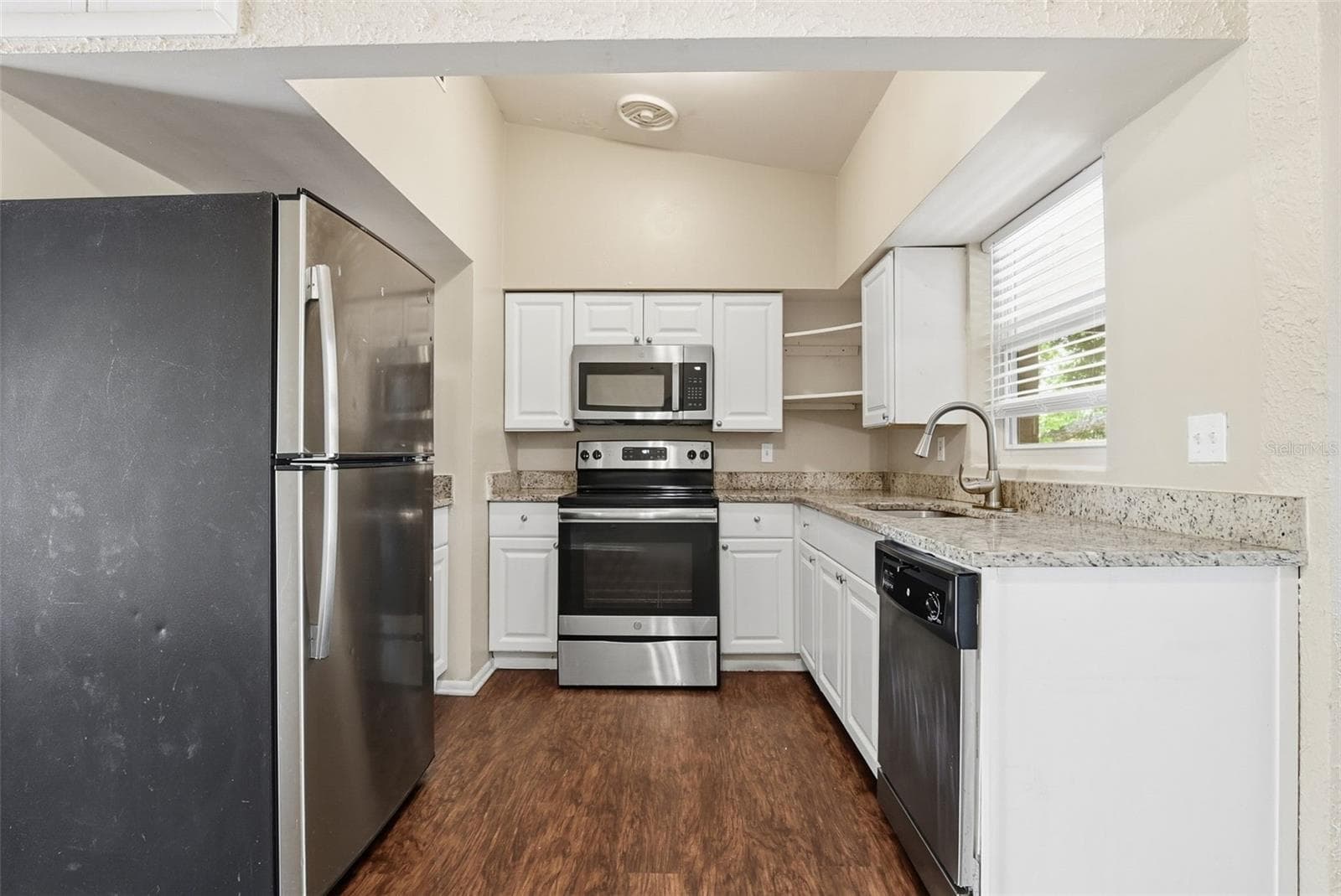 Single Family Residence at 5312 COVENTRY DR, ORLANDO, photo 13 of 38