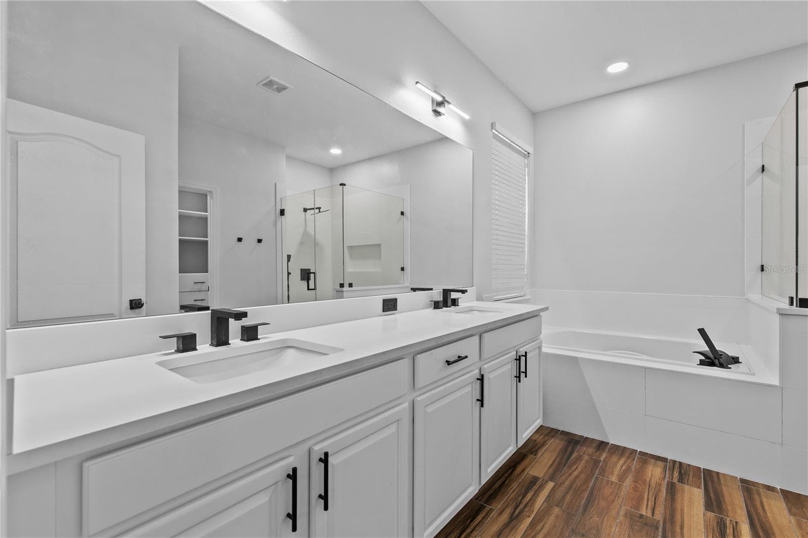 Single Family Residence at 14776 MAGNOLIA RIDGE LOOP, WINTER GARDEN, photo 23 of 55