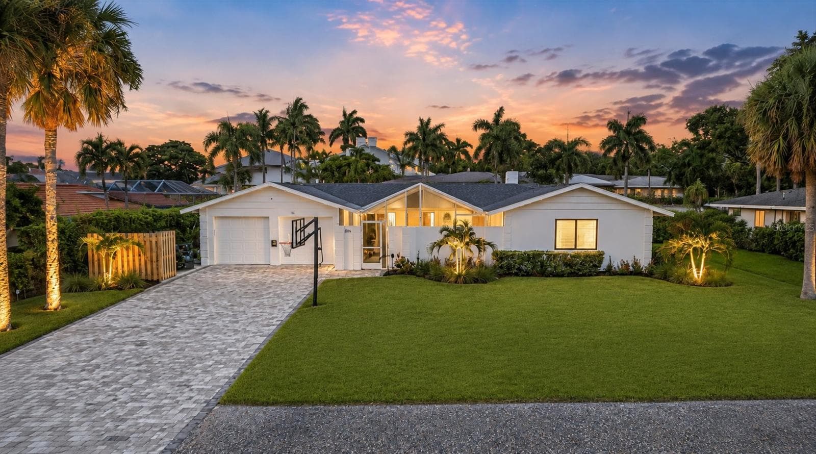 Single Family Residence at 1761 SANDALWOOD DR, SARASOTA, photo 5 of 81
