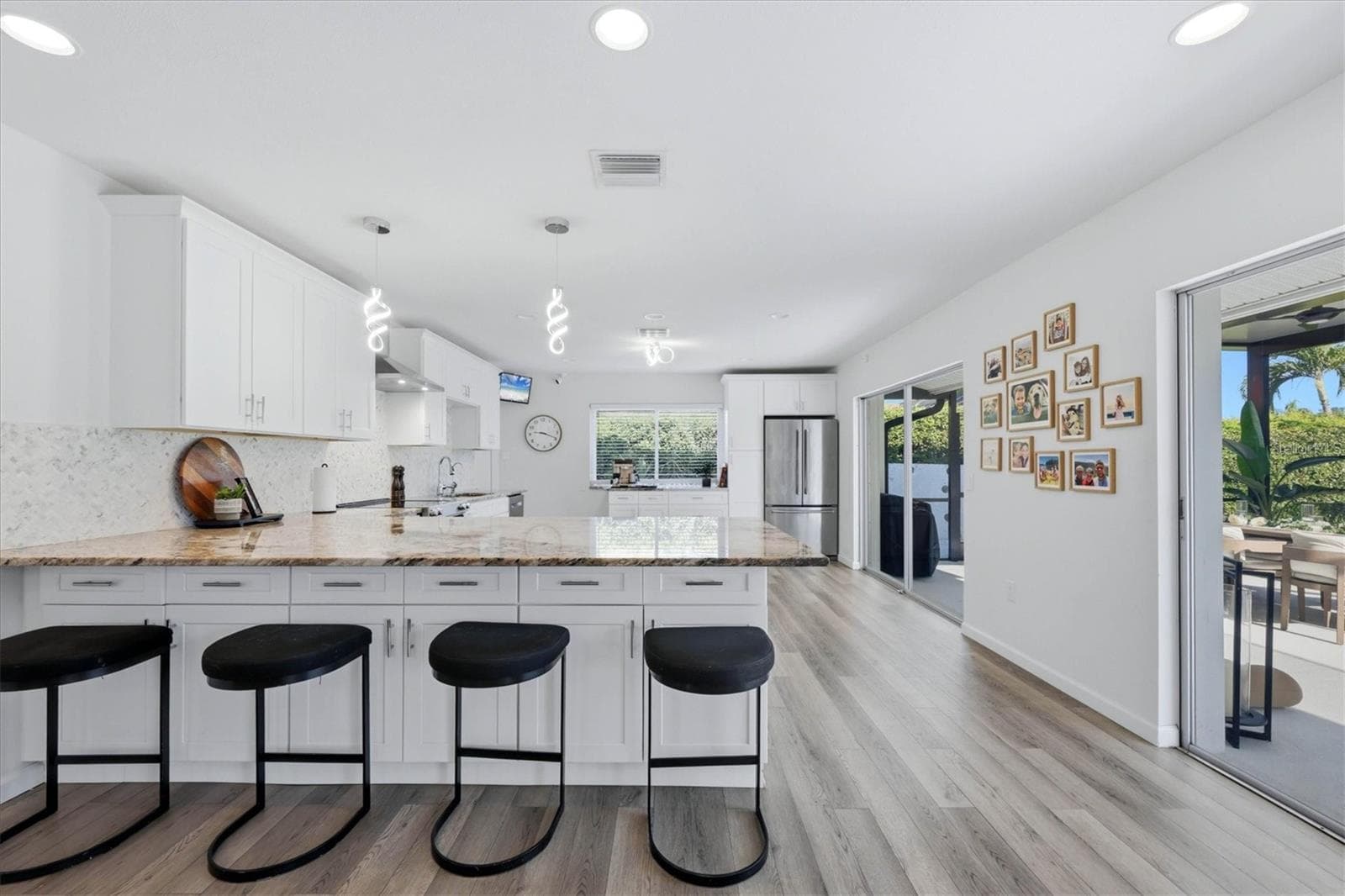 Single Family Residence at 1761 SANDALWOOD DR, SARASOTA, photo 16 of 81