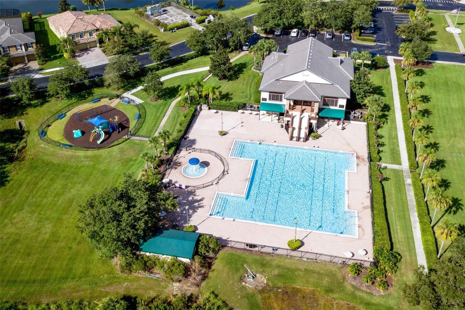 Single Family Residence at 2420 BALFORN TOWER WAY, WINTER GARDEN, photo 33 of 46
