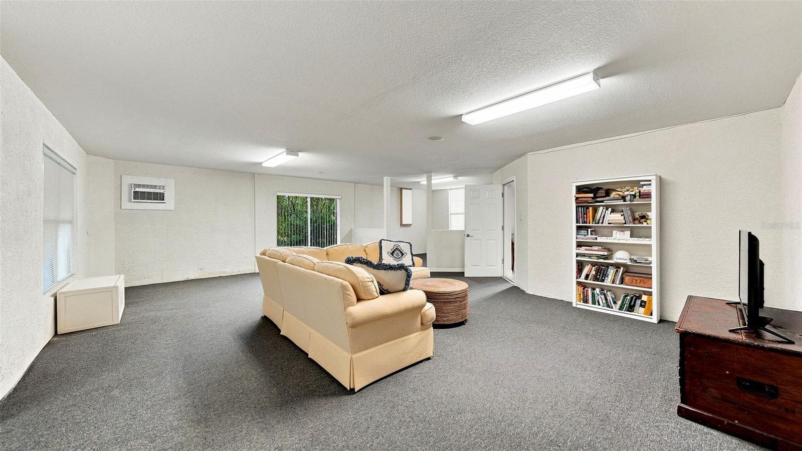 Half Duplex at 12402 HARBOUR LANDINGS DR, CORTEZ, photo 28 of 50