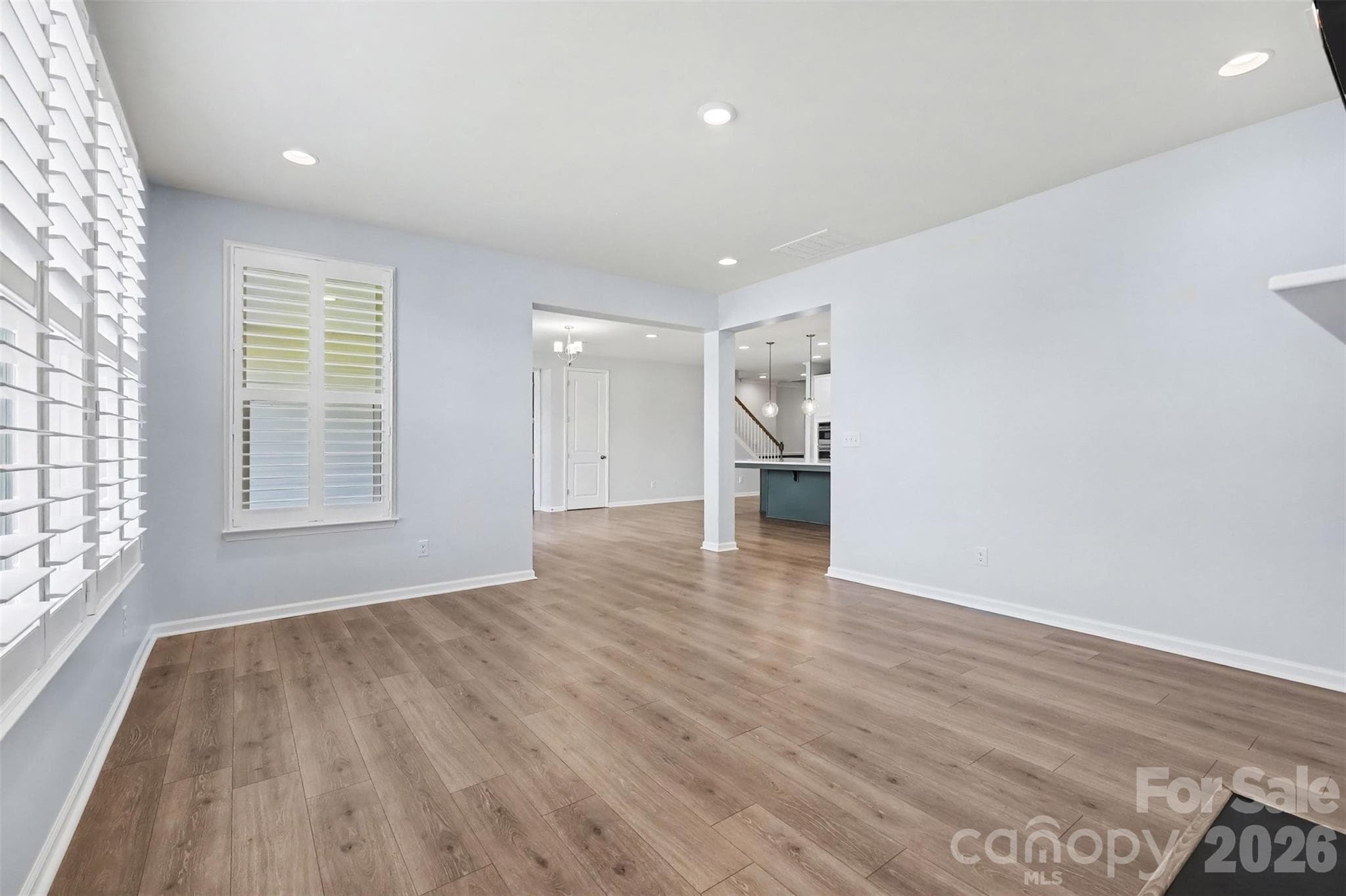 Single Family Residence at 8017 Creek Park Drive, Denver, photo 12 of 31