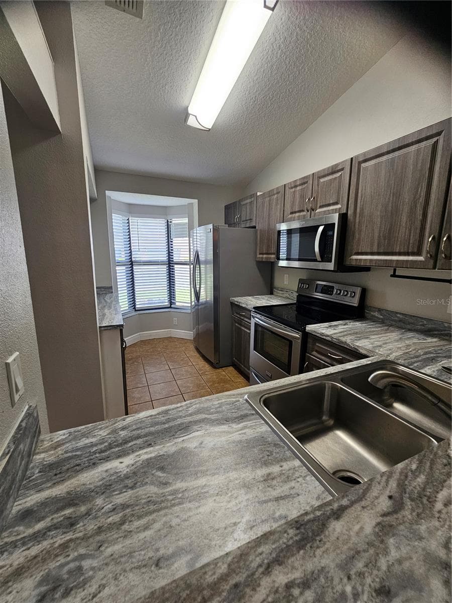 Villa at 2510 KING OAK CIR, ST CLOUD, photo 15 of 35