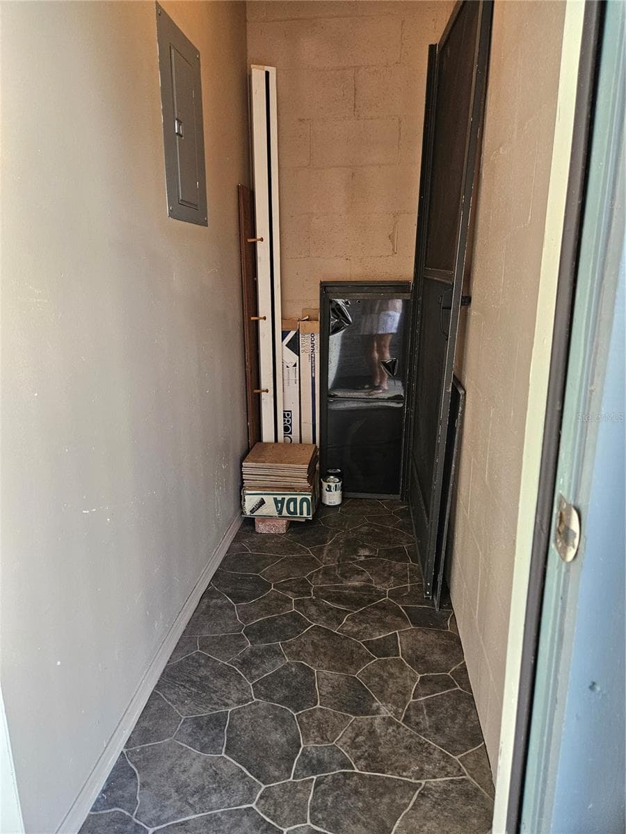 storage by front door - 2510 KING OAK CIR, ST CLOUD