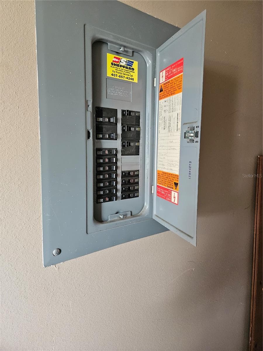 electrical panel - 2510 KING OAK CIR, ST CLOUD